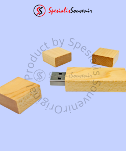 Flashdisk Kayu Kotak Persegi (4GB)