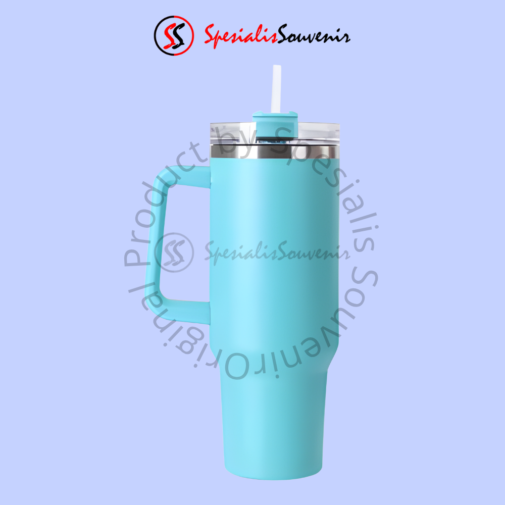 cetak-tumbler-grafir Deretan tumbler custom untuk souvenir seminar dan promosi bisnis.