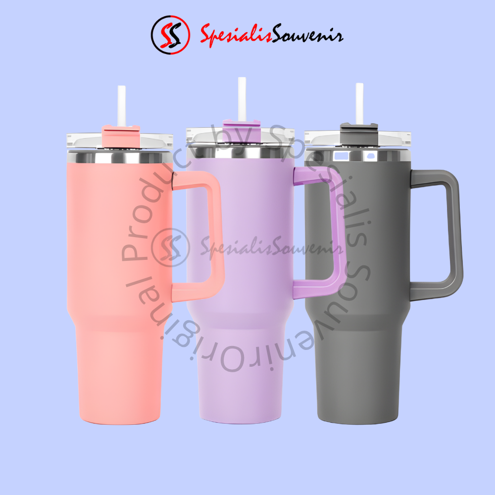 souvenir-tumbler-promosi Tumbler stainless custom dengan logo perusahaan hasil cetak laser – produk dari vendor tumbler custom Jakarta.