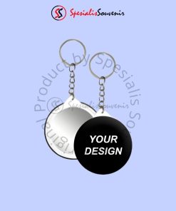 Gantungan kunci pin cermin custom dengan desain fleksibel dan hasil cetak rapi untuk souvenir dan merchandise.