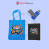 Paket seminar kit unik terdiri dari tas spunbond, notebook, dan flashdisk promosi.