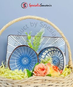 Parcel Lebaran hard box elegan dengan desain custom logo.