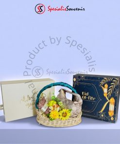 Parcel Lebaran hard box elegan custom logo perusahaan.